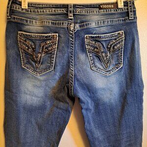 Vigoss Distressed Heritage Fit Denim Capri /Cropped Jean With Embroidered Pocket